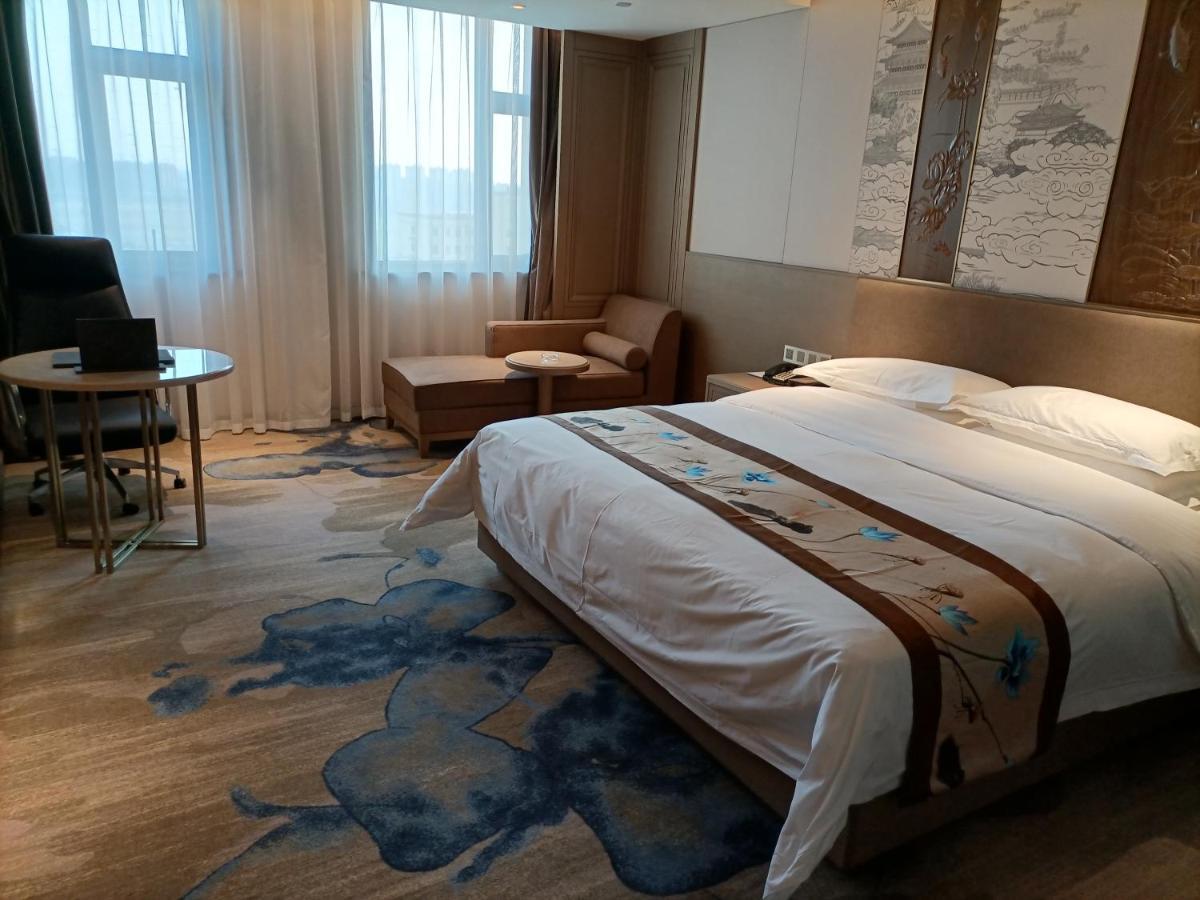 Baoying Jinling Hotel 외부 사진