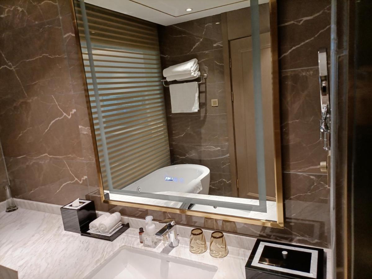 Baoying Jinling Hotel 외부 사진